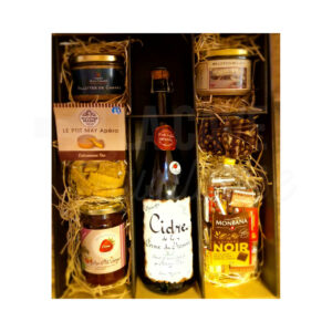 Coffret Gourmand de la Mayenne Produits de la Mayenne, Colis Gourmands, aperitif, apéritif à emporter, apéro à Laval, cocktail, coffret mayennais, colis gourmand, épicerie fine en Mayenne, épicerie fine Laval, epicerie produits locaux, panier garni, panier gourmand, panier mayennais, panier produits locaux, produit du terroir laval, produit local de la mayenne, produits du terroir en mayenne, produits du terroir laval, Produits fermiers de la Mayenne, Produits fermiers Laval, produits mayennais, spécialités mayenne, tapas à Laval, tapas en Mayenne, tartinables