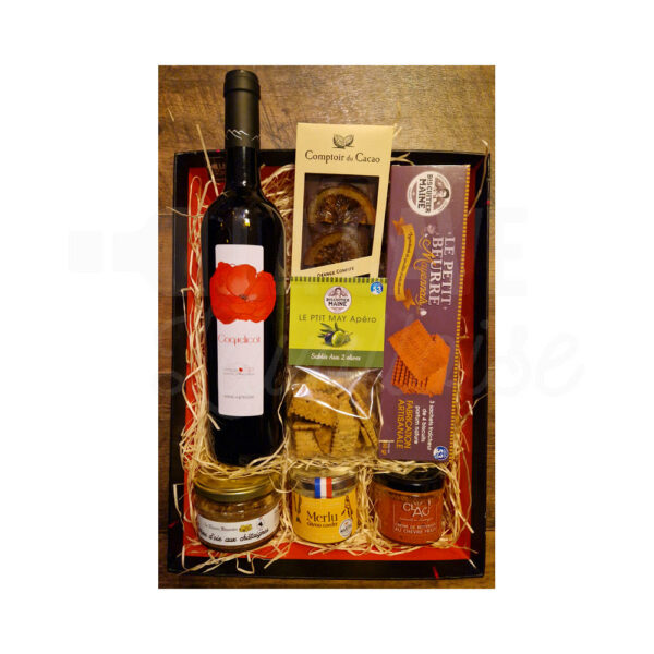 Colis Gourmand 7 Produits - Coquelicot Petit Beurre Cadeaux Entreprise CE, IDEES CADEAUX, Colis Gourmands, colis gourmand, épicerie fine en Mayenne, épicerie fine Laval, epicerie produits locaux, idée cadeau, panier garni, panier gourmand à laval, panier mayennais, panier produits locaux, produits du terroir en mayenne, produits du terroir laval, Produits fermiers de la Mayenne, produits locaux de la mayenne, produits mayennais, vins